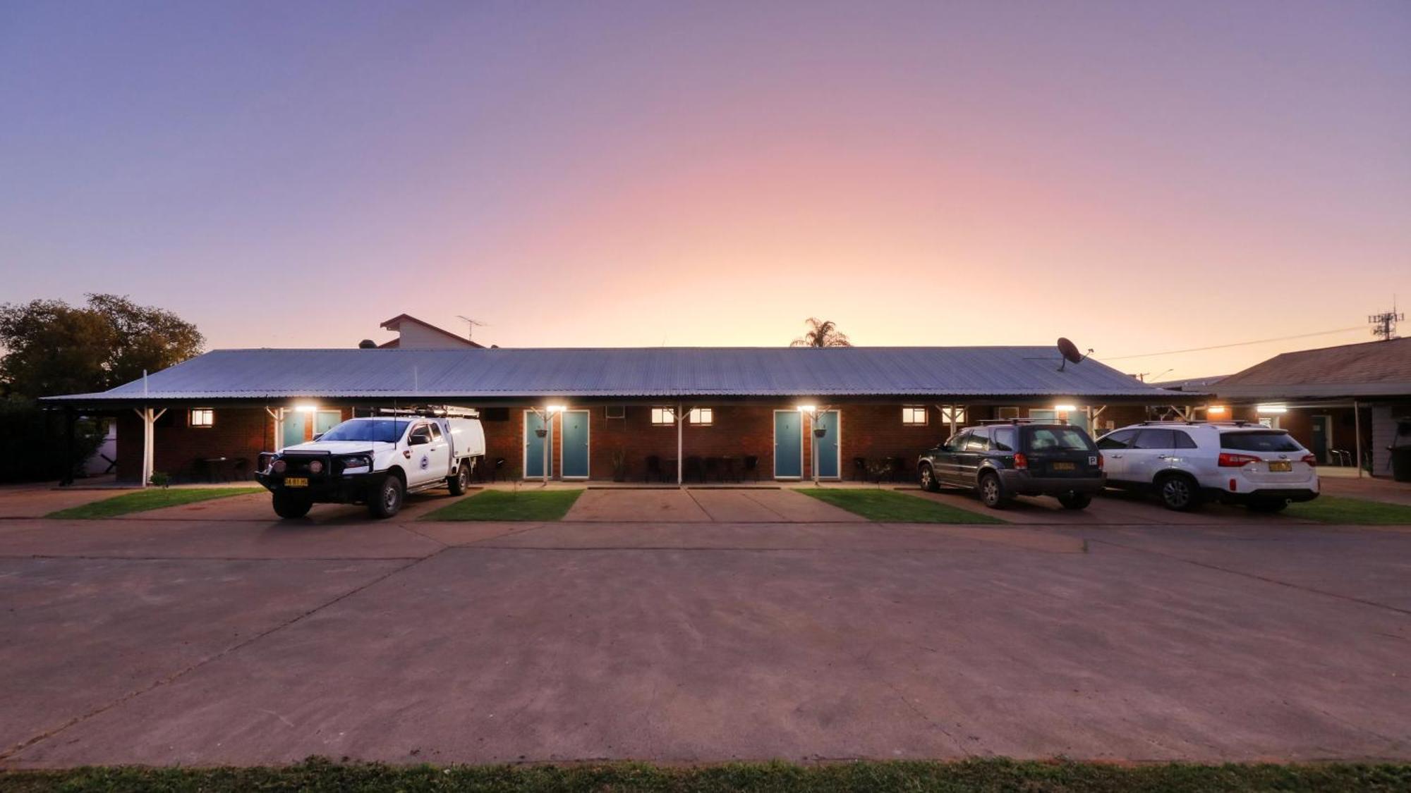 The Major Mitchell Motel Bourke Zewnętrze zdjęcie